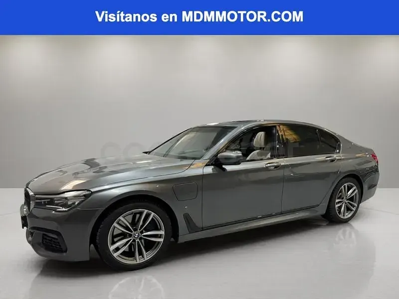 Usado BMW 740 iPerformance 326 CV (239 kW) 2017 Gris / plata Berlina