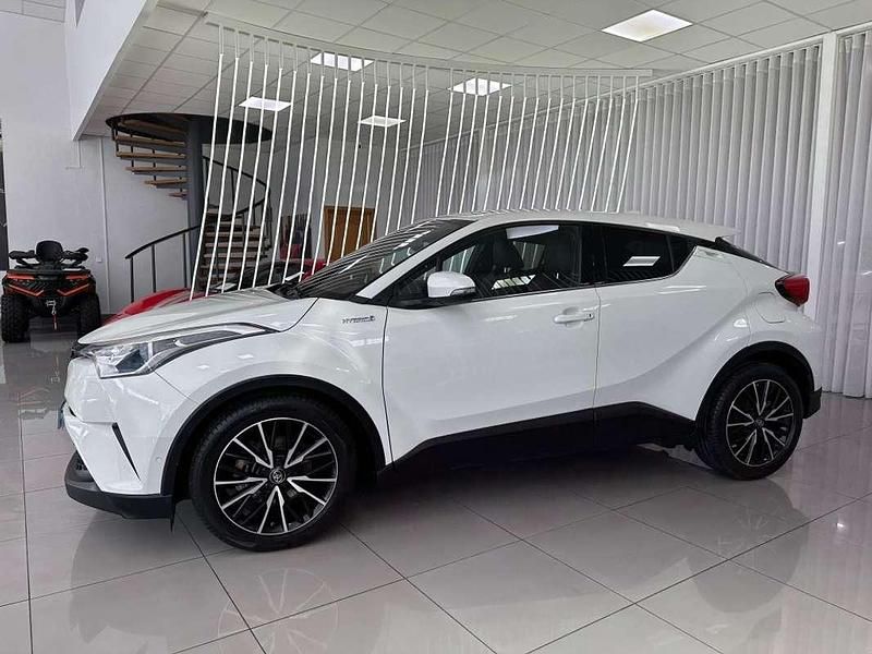 Usado Toyota C-HR Advance 122 CV (89 kW) 2018 Blanco SUV