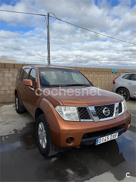 Usado Nissan Pathfinder XE 171 CV (125 kW) 2007 Naranja SUV