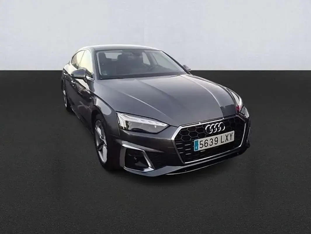 Usado Audi A5 Sportback S-Line 204 CV (150 kW) 2022 Gris Utilitario