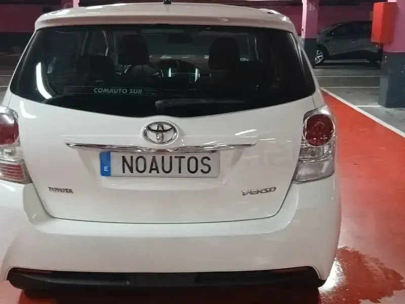 Usado Toyota Verso Advance 112 CV (82 kW) 2014 Blanco Monovolumen