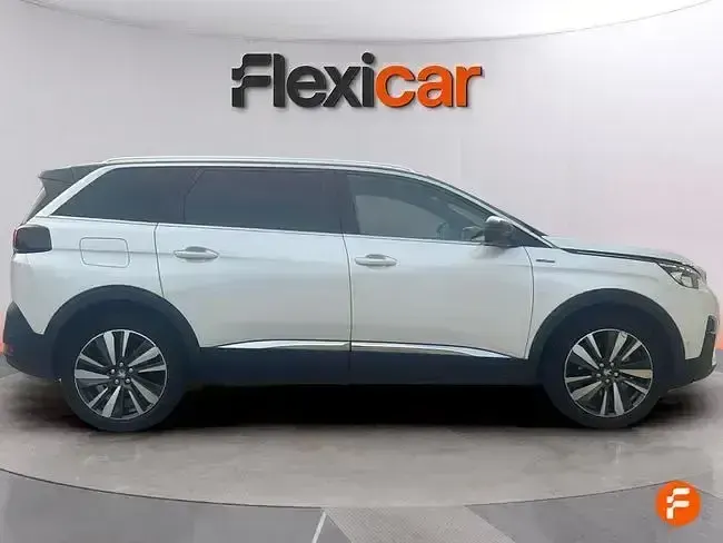 Usado Peugeot 5008 Active 130 CV (95 kW) 2019 Blanco SUV