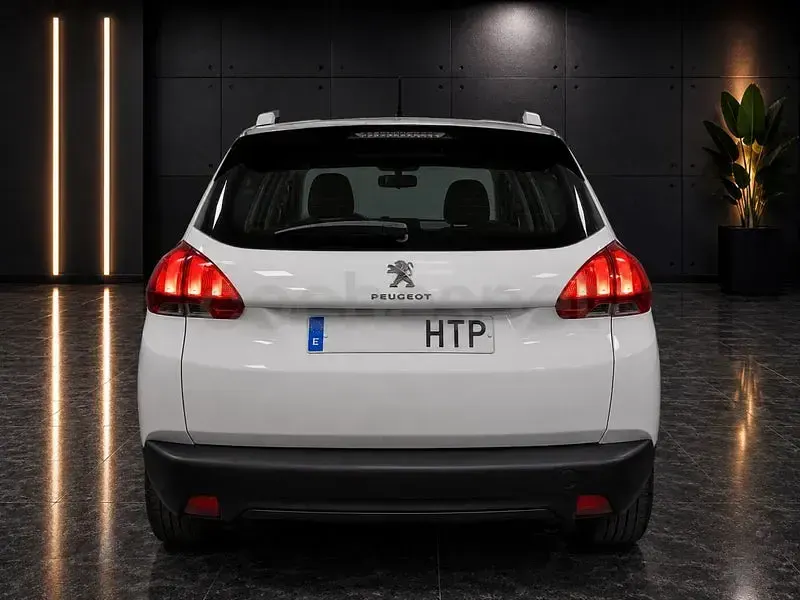 Usado Peugeot 2008 Active 92 CV (67 kW) 2013 Blanco SUV