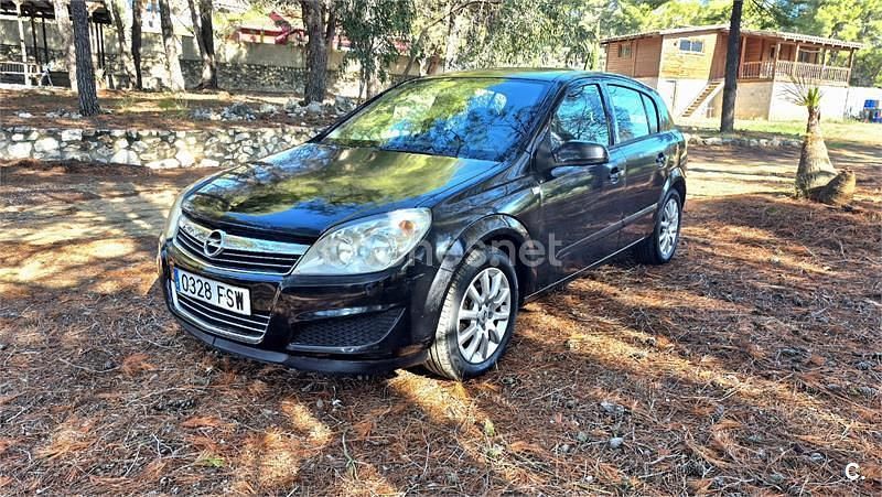 Azul Usado 2007 Opel Astra Cosmo Berlina | 3000 € (Buen precio) - Imagen 1/4