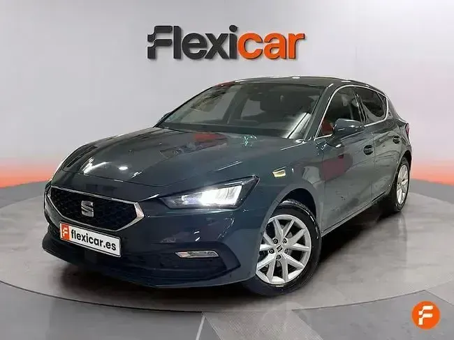 Usado Seat Leon Style 116 CV (85 kW) 2025 Gris Familiar