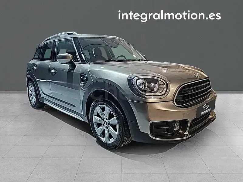 Usado Mini Cooper Countryman 136 CV (100 kW) 2019 Gris / plata SUV
