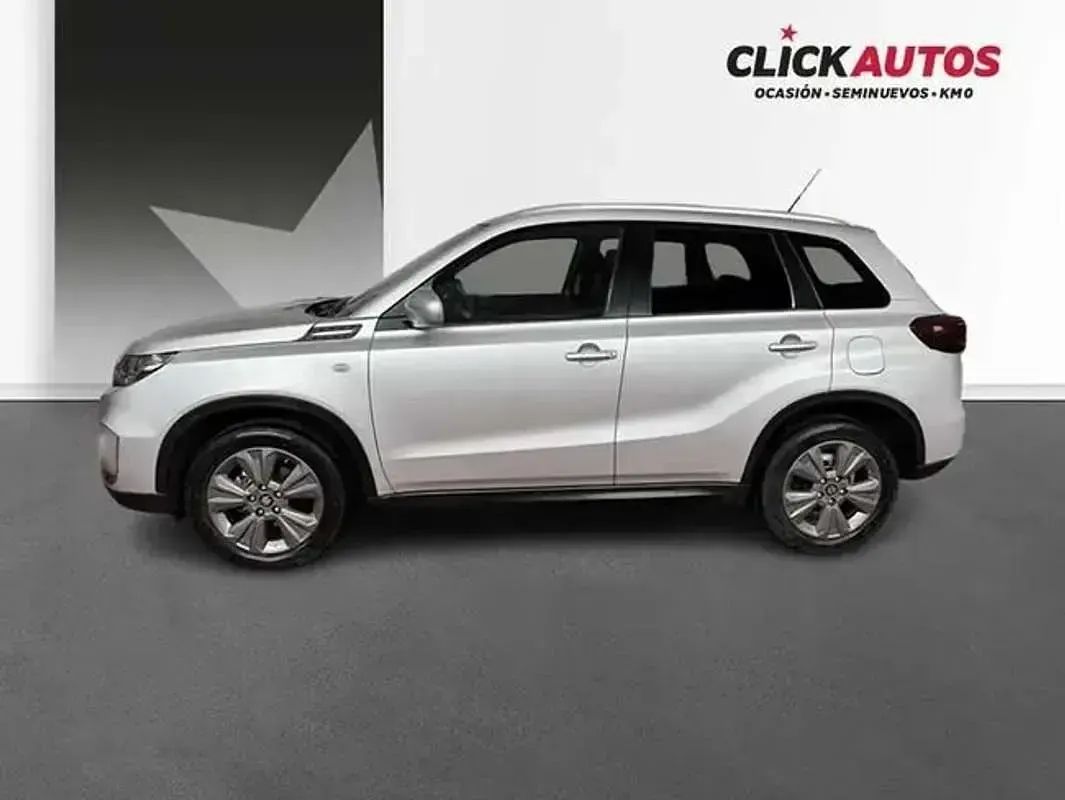 Usado Suzuki Vitara 129 CV (94 kW) 2024 Plateado SUV