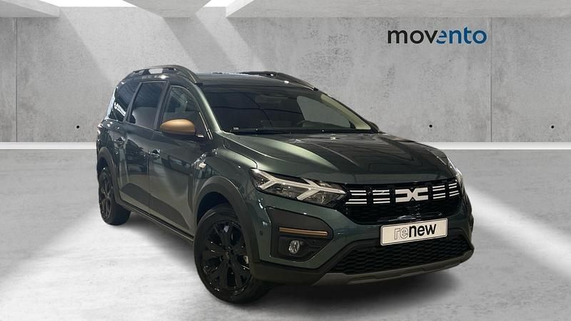 Verde Usado 2025 Dacia Jogger Extreme Monovolumen | 22.500 € (Caro) - Imagen 1/4