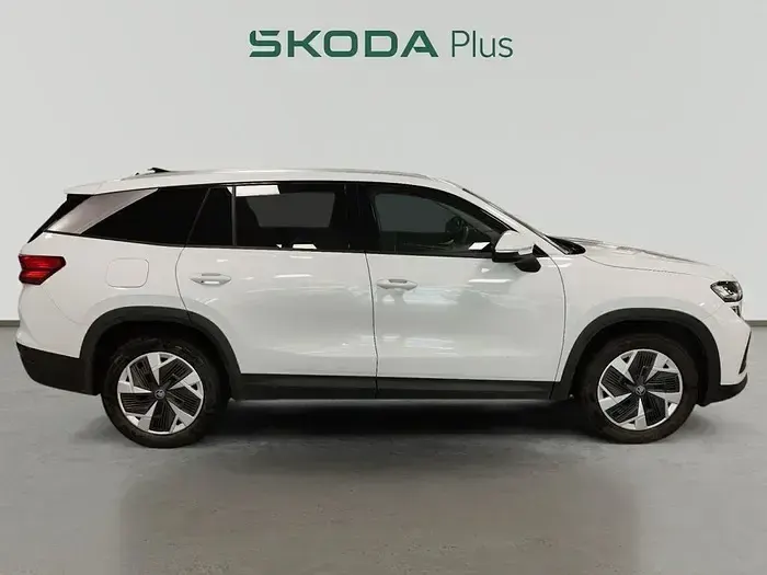 Usado Skoda Kodiaq Selection 150 CV (110 kW) 2025 Blanco SUV