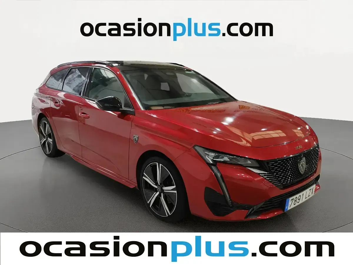 Usado Peugeot 308 GT 130 CV (95 kW) 2022 Rojo Familiar