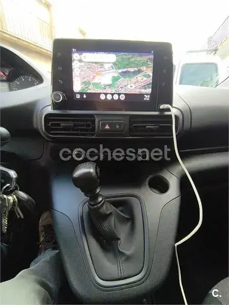 Usado Peugeot Rifter Active 100 CV (73 kW) 2021 Blanco Monovolumen