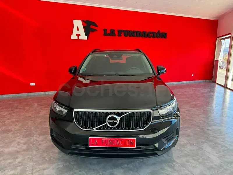 Usado Volvo XC40 Momentum 129 CV (94 kW) 2021 Negro SUV