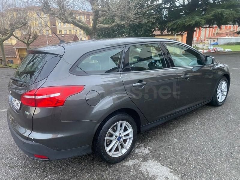 Usado Ford Focus Business Edition 125 CV (91 kW) 2017 Blanco Familiar