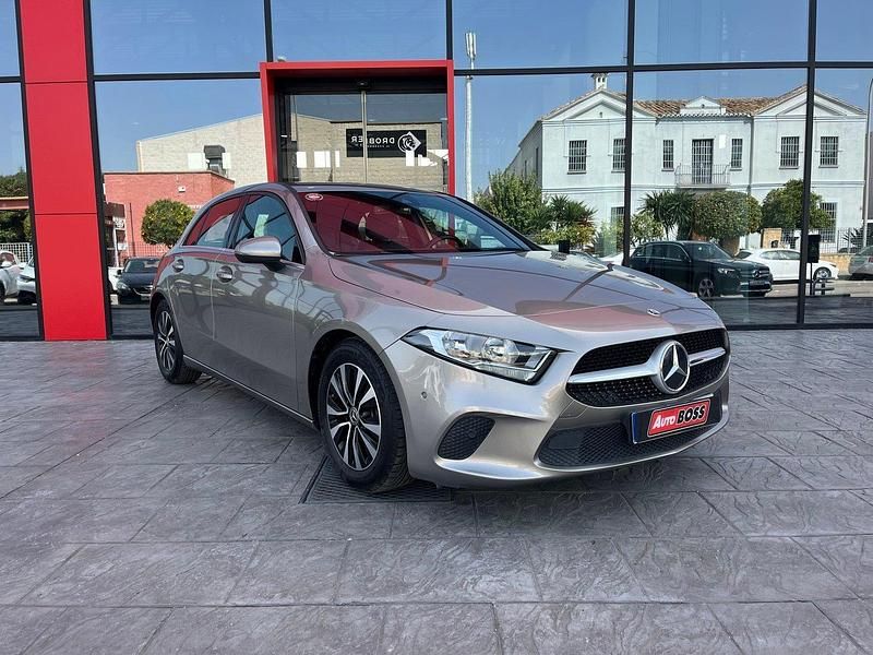 Usado Mercedes A160 95 CV (69 kW) 2020 Beige