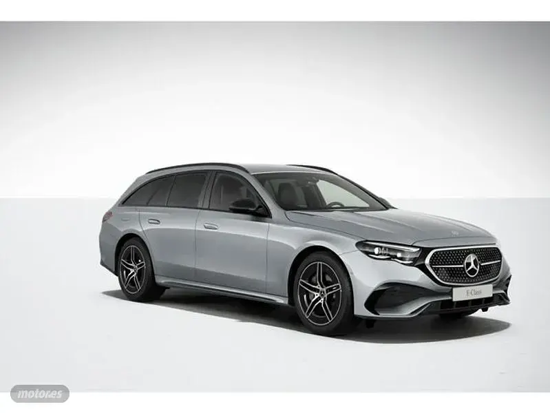 Usado Mercedes E300 312 CV (229 kW) 2024 Plateado Berlina