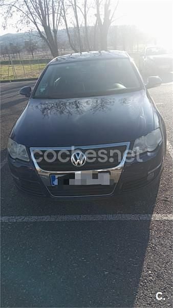 Usado VW Passat Highline 140 CV (102 kW) 2008 Azul Berlina