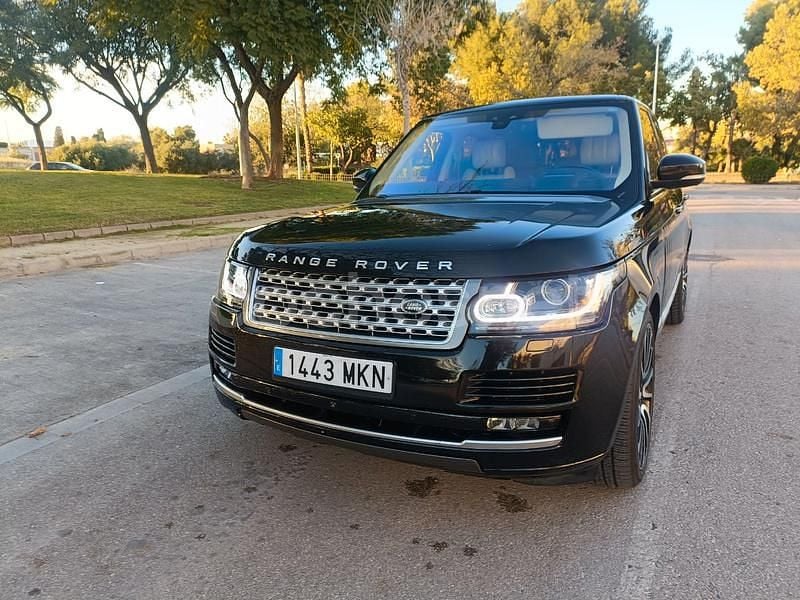 Negro Usado 2018 Land Rover Range Rover SVAutobiography SUV | 44.990 € (Precio justo) - Imagen 1/4