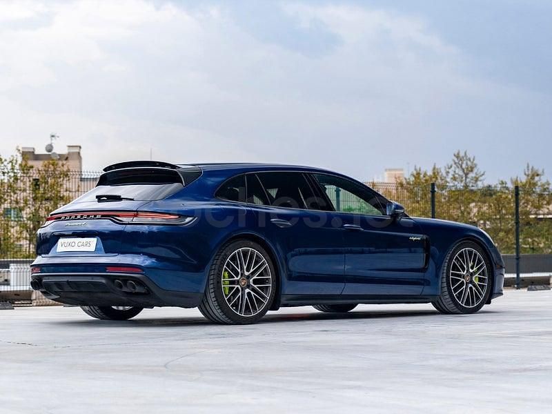 Usado Porsche Panamera Sport Turismo 462 CV (339 kW) 2022 Azul Familiar