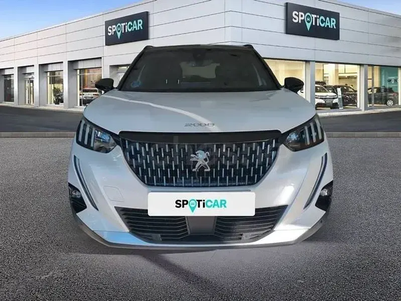 Usado Peugeot 2008 GT 130 CV (95 kW) 2021 Blanco SUV