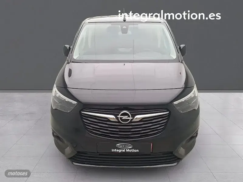Usado Opel Combo Life Elegance 130 CV (95 kW) 2022 Negro Van
