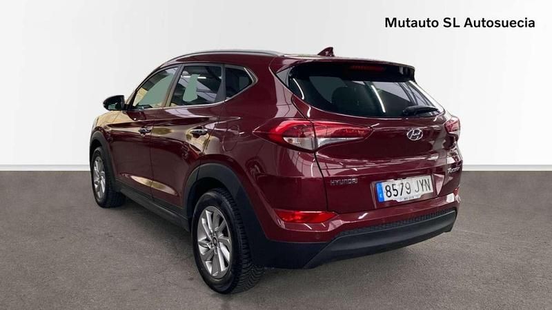 Usado Hyundai Tucson 131 CV (96 kW) 2017 Burdeos SUV