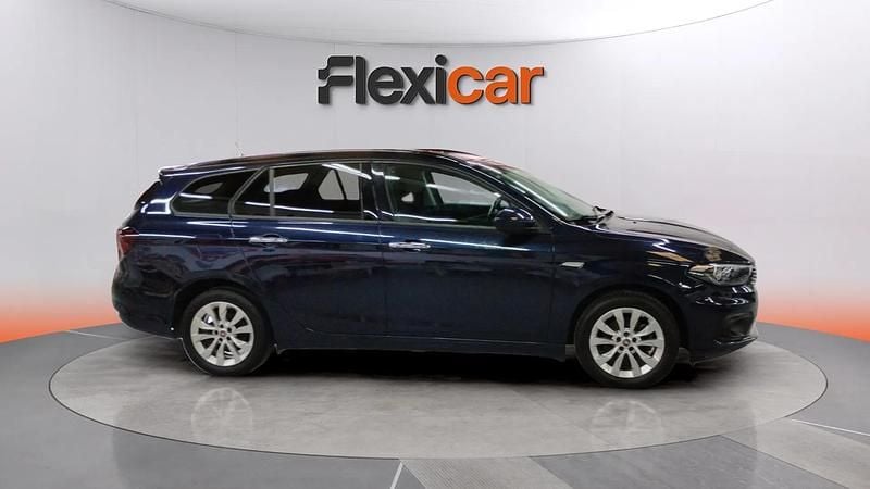 Usado Fiat Tipo Easy 120 CV (88 kW) 2018 Azul Utilitario