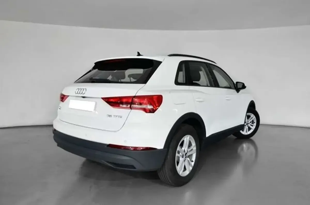 Usado Audi Q3 150 CV (110 kW) 2023 Blanco SUV