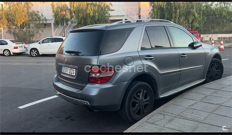 Usado Mercedes ML320 224 CV (164 kW) 2007 Gris / plata SUV