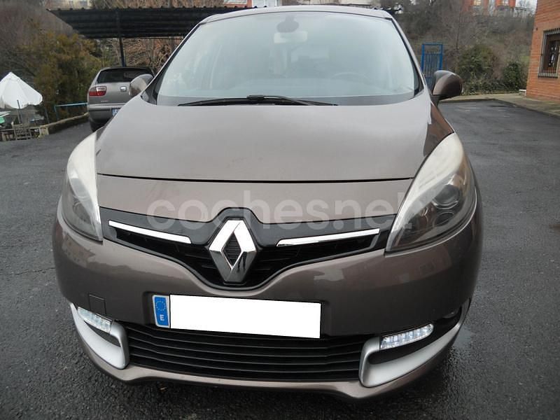 Beige Usado 2013 Renault Scénic III Business Monovolumen | 5800 € (Precio justo) - Imagen 1/4