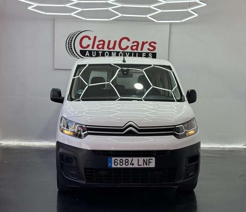 Usado Citroën Berlingo Live 102 CV (75 kW) 2021 Blanco Monovolumen