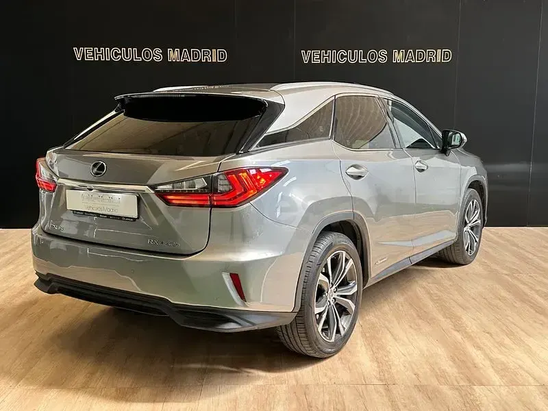 Usado Lexus RX450hL Executive Line 313 CV (230 kW) 2017 Gris / plata SUV