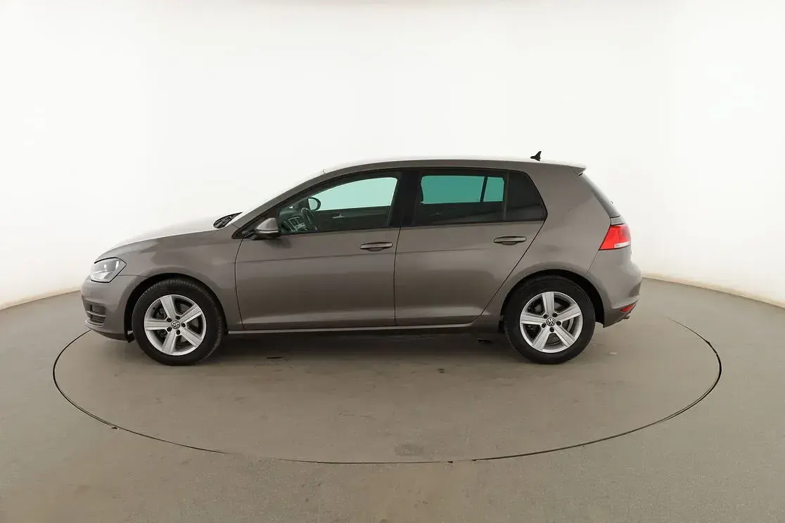Usado VW Golf VII Advance 125 CV (91 kW) 2015 Gris Berlina