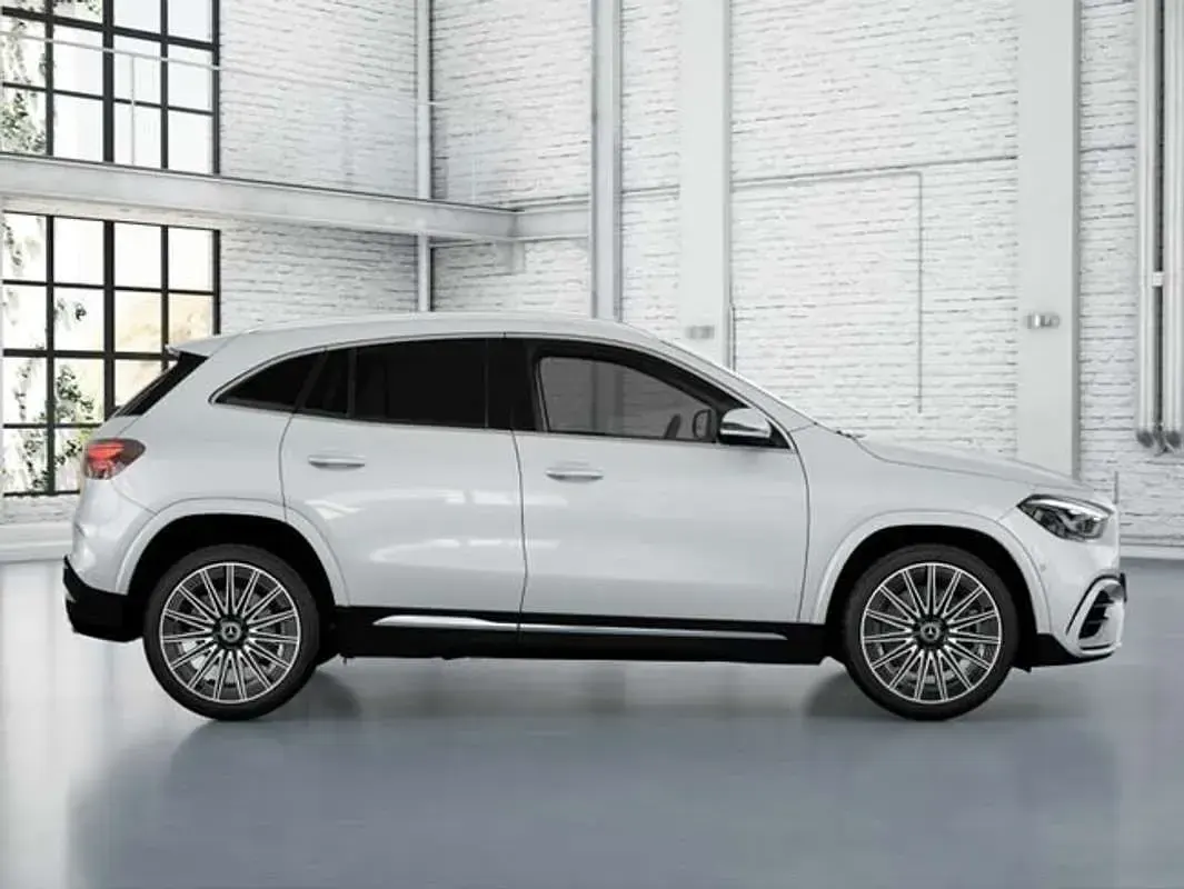 Usado Mercedes GLA220 190 CV (139 kW) 2024 Blanco SUV