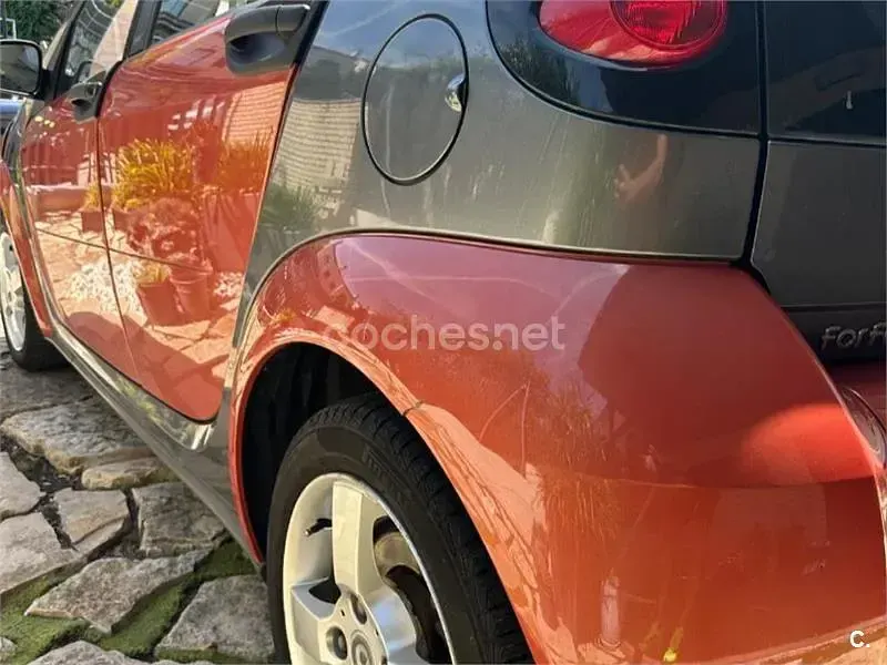 Usado Smart ForFour Passion 95 CV (69 kW) 2004 Naranja Utilitario