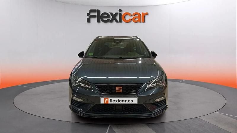 Usado Seat Leon ST 4Drive 300 CV (220 kW) 2019 Gris Familiar
