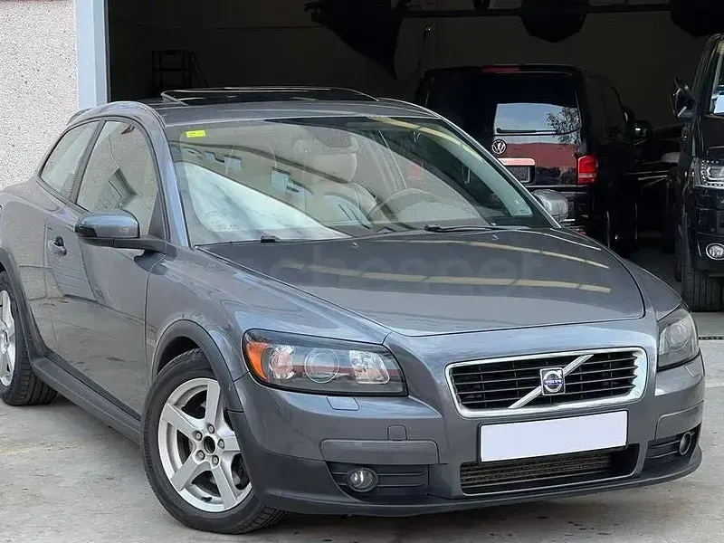 Usado Volvo C30 Summum 180 CV (132 kW) 2007 Gris / plata Utilitario