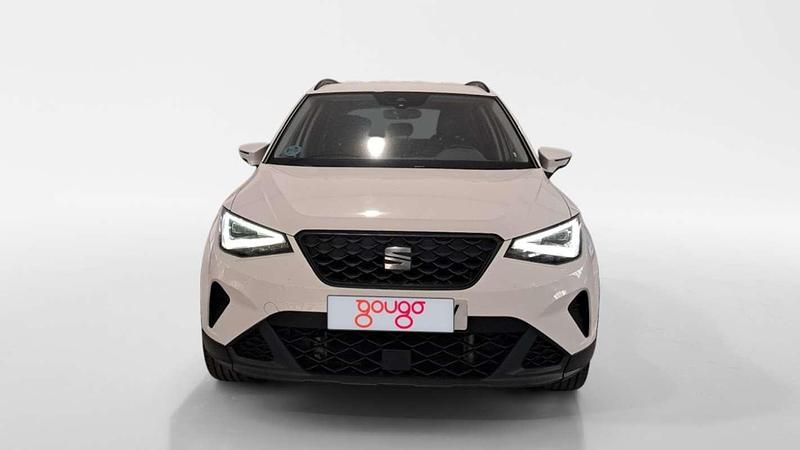 Usado Seat Arona Style 110 CV (80 kW) 2022 Blanco SUV