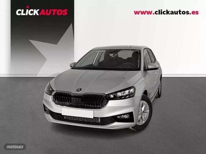 Plateado Usado 2025 Skoda Fabia Selection Berlina | 21.250 € (Precio justo) - Imagen 1/4