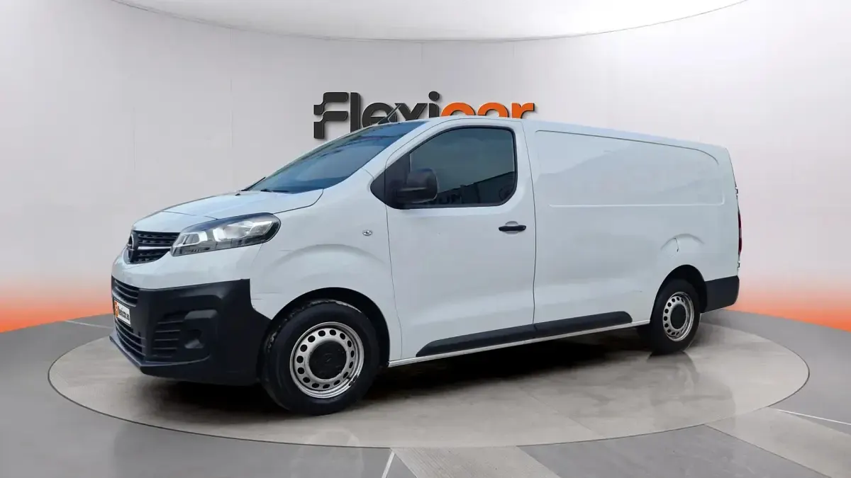 Usado Opel Vivaro-e Combi 102 CV (75 kW) 2023 Blanco Monovolumen