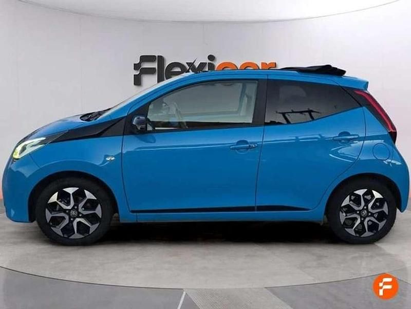 Occasion Toyota Aygo X-wave 72 PK (52 kW) 2018 Blauw Hatchback