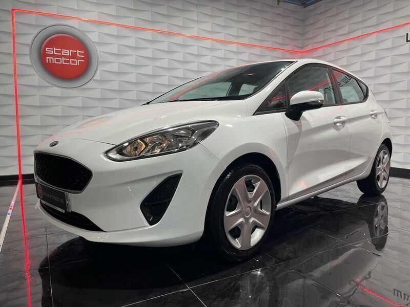 Usado Ford Fiesta Active 85 CV (62 kW) 2018 Blanco Utilitario