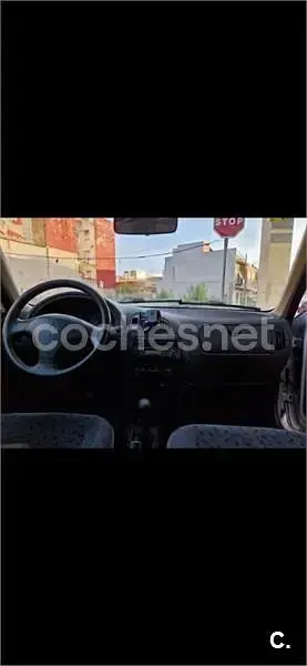 Usado Citroën Saxo 58 CV (42 kW) 2001 Gris / plata Utilitario