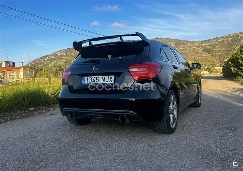 Usado Mercedes A250 Urban 211 CV (155 kW) 2016 Negro Berlina