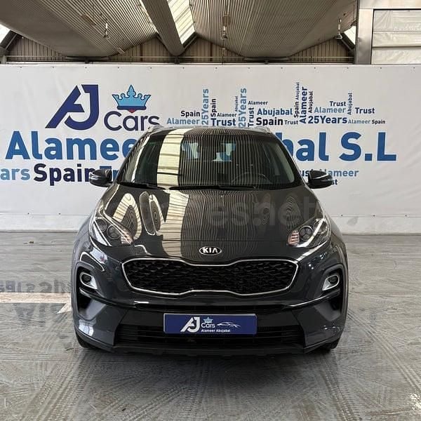 Usado Kia Sportage 136 CV (100 kW) 2021 Gris / plata SUV