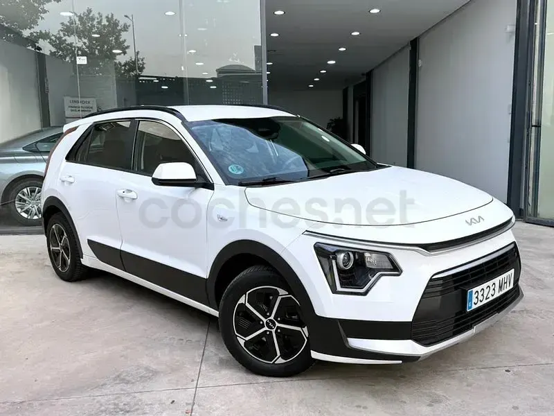 Usado Kia Niro 141 CV (103 kW) 2023 Blanco SUV