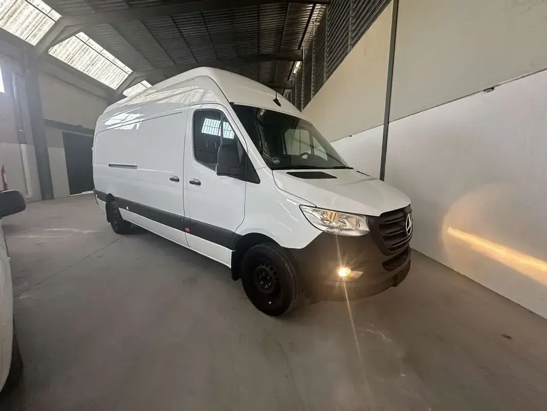 Usado Mercedes Sprinter 170 CV (125 kW) 2022 Blanco Van