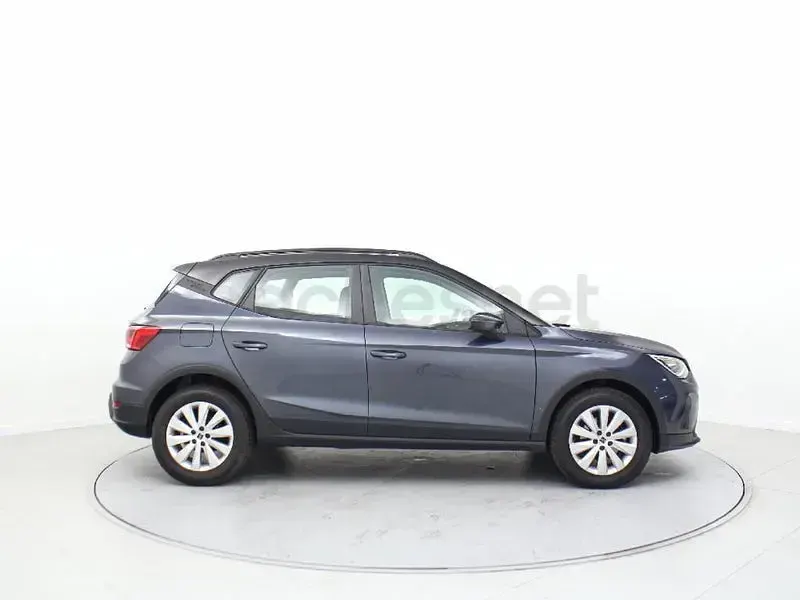 Usado Seat Arona Style 115 CV (84 kW) 2024 Gris SUV