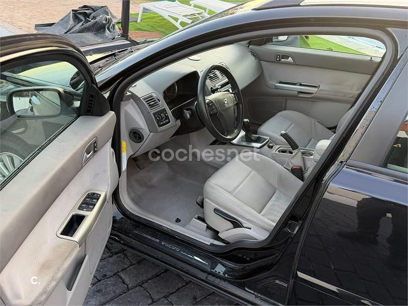 Usado Volvo V50 Momentum 136 CV (100 kW) 2005 Azul Familiar