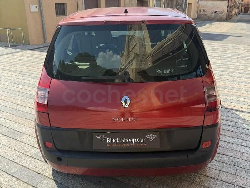 Usado Renault Scénic Dynamique 80 CV (58 kW) 2003 Granate Monovolumen