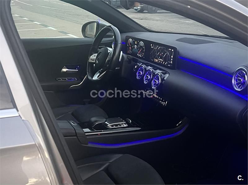 Usado Mercedes A200 163 CV (119 kW) 2020 Gris / plata Berlina